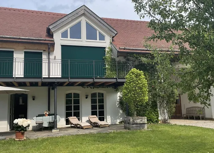 Gutshof In Seenaehe * Dießen am Ammersee